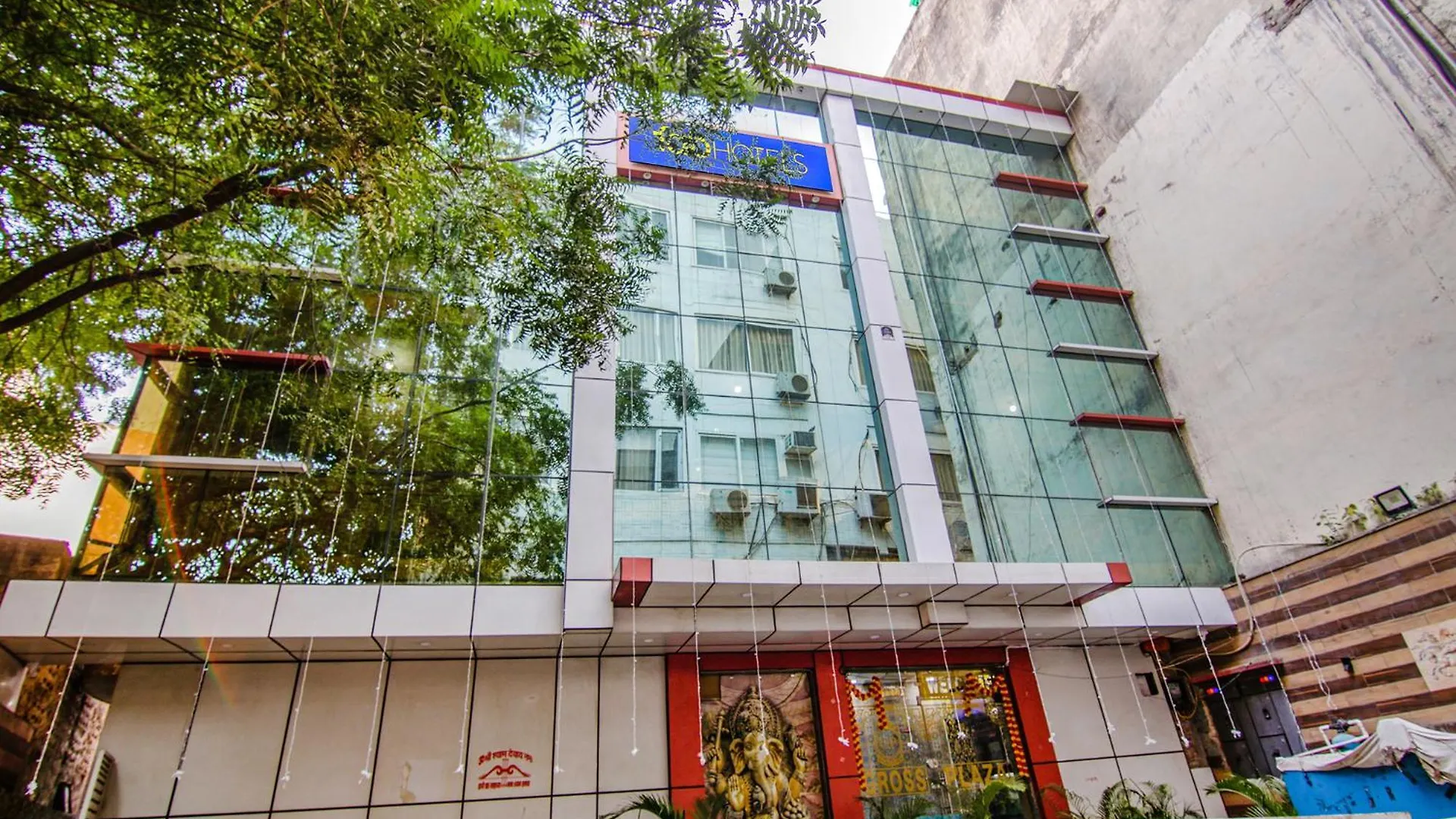 Fabexpress Gross Plaza Hotel New Delhi India