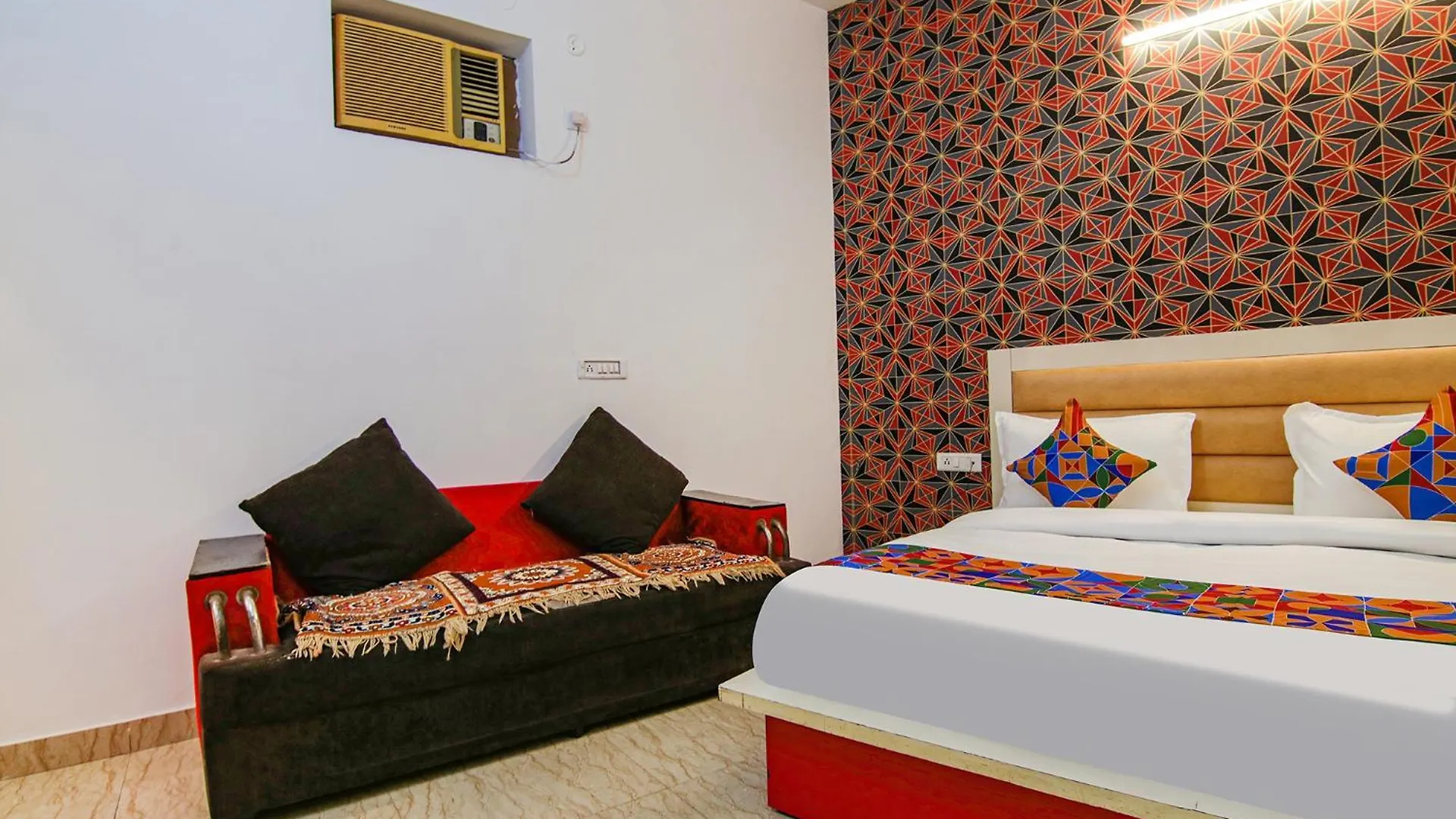 Fabexpress Gross Plaza Hotel New Delhi